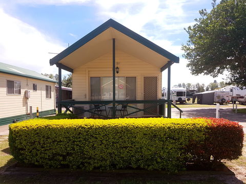 Pacific Gardens Village - Sydneys Hotel 0