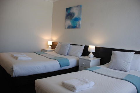 Red Carpet Motel - Sydneys Hotel 0