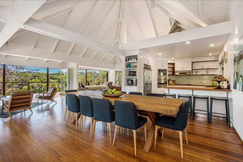 Rockinghorse House - Sydneys Hotel 2