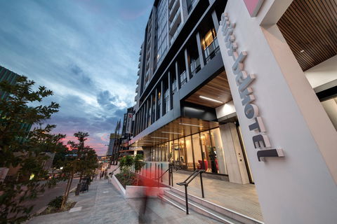 Swiss-Belhotel Brisbane - Sydneys Hotel 1