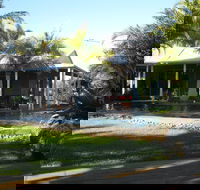 Twin Figs Country Retreat - Sydneys Hotel