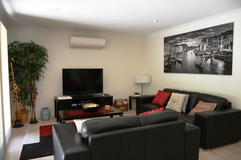 Wagga Riverside Apartments - Sydneys Hotel 2
