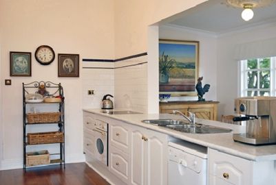 Forest Edge Country House - Sydneys Hotel 3