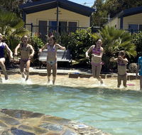 Torquay Holiday Park - Sydneys Hotel