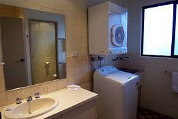 Allambi Holiday Apartments - Sydneys Hotel 4