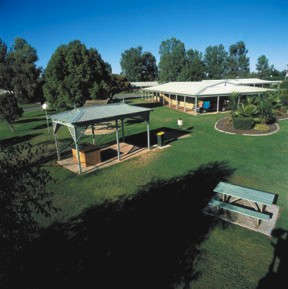 RACV Cobram Resort - Sydneys Hotel 0