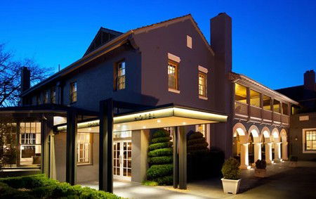 Peppers Mineral Springs Retreat - Sydneys Hotel 0