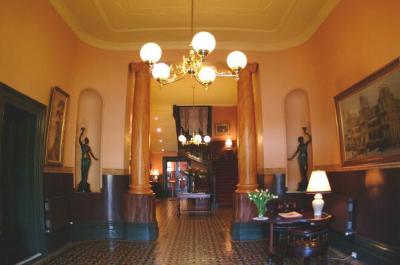 Vue Grand Hotel - Sydneys Hotel 1
