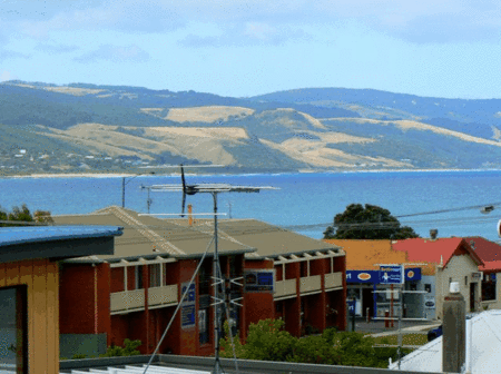 Apollo Bay Hideaway - Sydneys Hotel 5