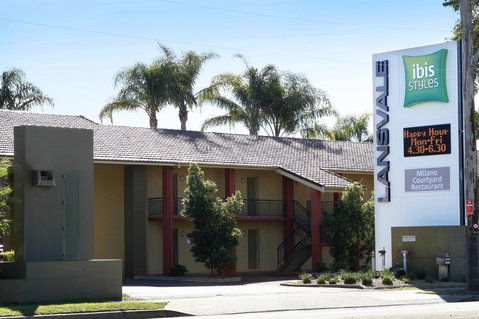 Ibis Styles Sydney Lansvale - Sydneys Hotel 0