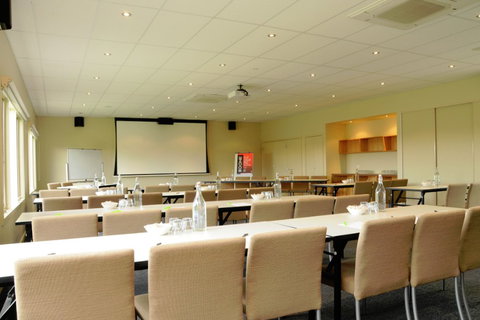 Ramada Resort Phillip Island - Sydneys Hotel 8