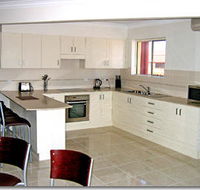 Jopen Motel And Apartments