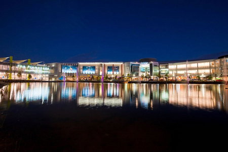 Robina Town Centre - Sydneys Hotel 1