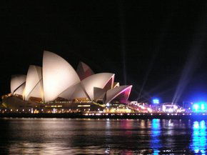 Sydney Opera House - Sydneys Hotel 3