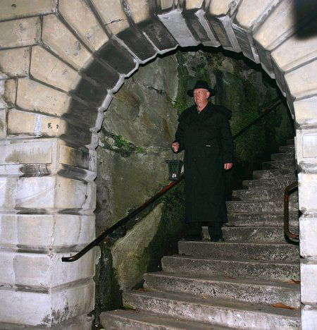 The Rocks Ghost Tours - Sydneys Hotel 4