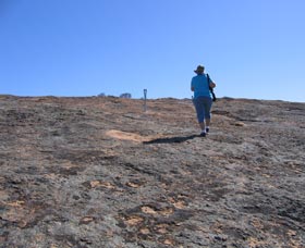 Merredin Peak Trail - Sydneys Hotel 0