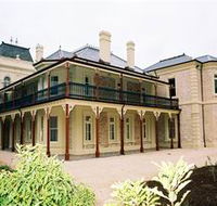 Auchendarroch House and Wallis Tavern - Sydneys Hotel