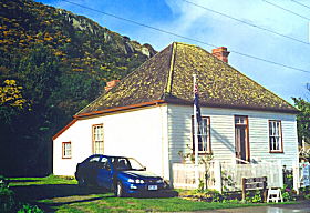 Joe Lyons Cottage - Sydneys Hotel 0