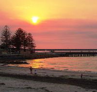Wallaroo Jetty - Sydneys Hotel