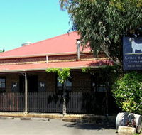 Raidis Estate - Sydneys Hotel