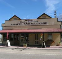 Dolly's Golden Raintree Craft and Heritage Centre - Sydneys Hotel