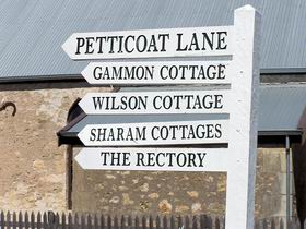 Walk With History At Penola - Sydneys Hotel 0