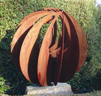 The Flower Garden - Sydneys Hotel