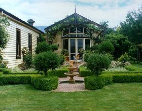  Sydneys Hotel