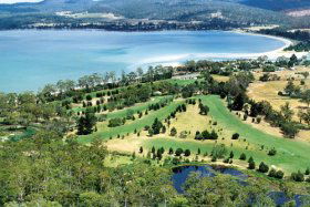 Orford Golf Club - Sydneys Hotel 0