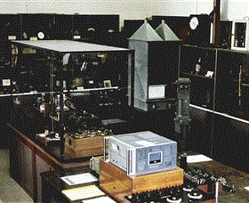UQ Physics Museum - Sydneys Hotel 0