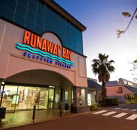Runaway Bay Shopping Village - Sydneys Hotel