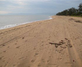 Forrest Beach - Sydneys Hotel 0