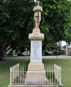 Miriam Vale War Memorial - Sydneys Hotel 0