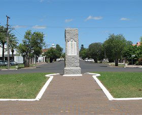 Roma QLD Sydneys Hotel