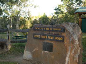 Original Maryborough Town Site - Sydneys Hotel 0
