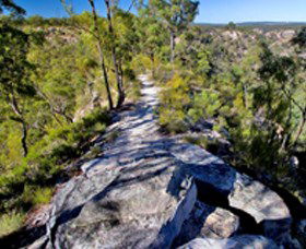 Isla Gorge Lookout - Sydneys Hotel 0