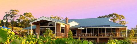 Wild Cattle Creek Estate Winery Restaurant - Sydneys Hotel 5