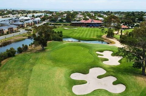 Patterson River Golf Club - Sydneys Hotel 0