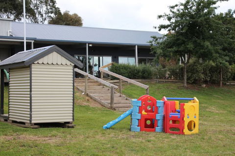 Tuckerberry Hill - Sydneys Hotel 3