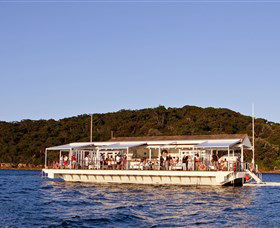 The Island - Sydneys Hotel 0