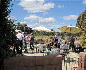Flynns Wines & Heathcotean Bistro - Sydneys Hotel 0