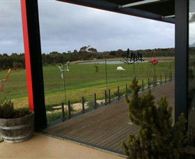 Banks Road Vineyard - Sydneys Hotel 0