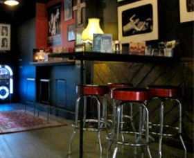 Vasco - Sydneys Hotel 0