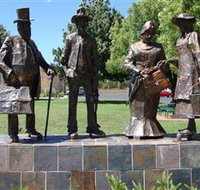 Dad Dave Mum and Mabel