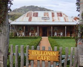 Rollonin Cafe - Sydneys Hotel 0