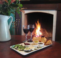 Ambermere Inn - EST 1845 - Sydneys Hotel