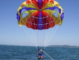 Port Stephens Parasailing - Sydneys Hotel 2