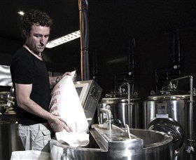 4 Pines Brewing Company - Sydneys Hotel 4