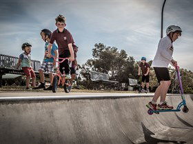Yankalilla Lions Youth Park - Sydneys Hotel 3