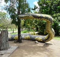 Gubulla Munda - Sydneys Hotel